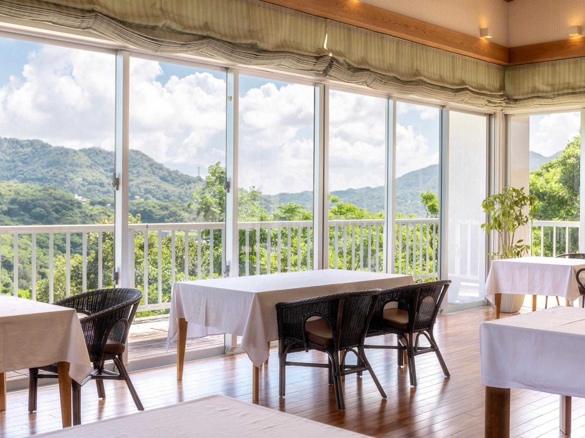 Hoshi No Terrace Motobu Yamazato Hotel Kültér fotó